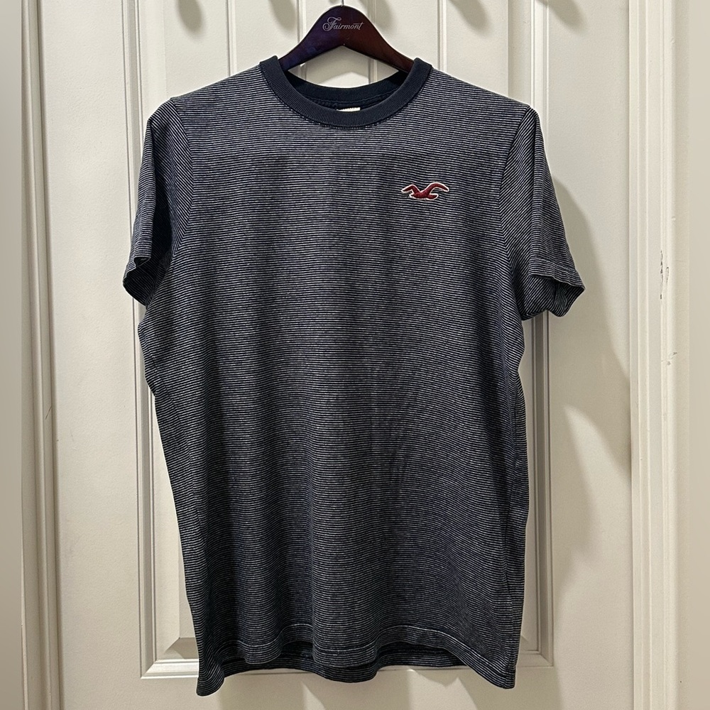 Men’s Hollister T-Shirt